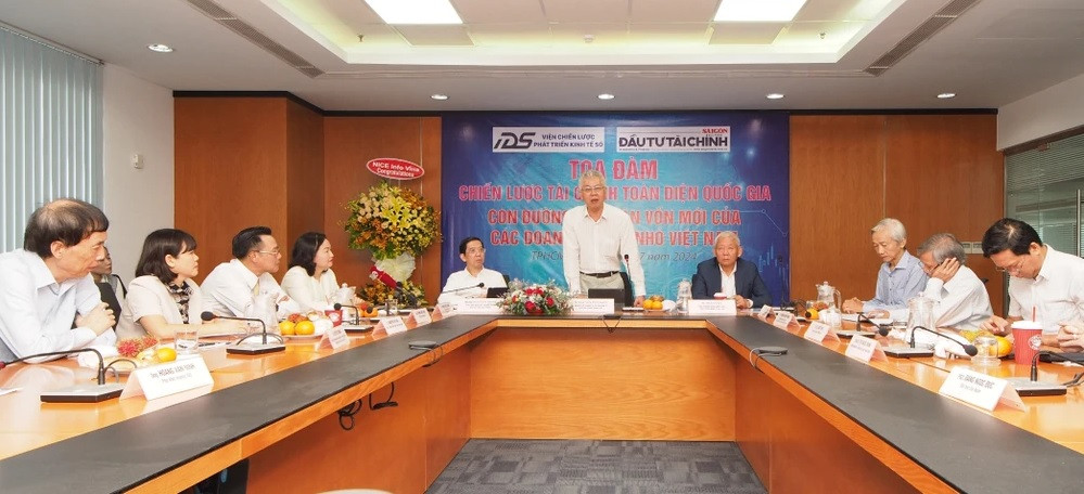 Quang cảnh tọa đàm.