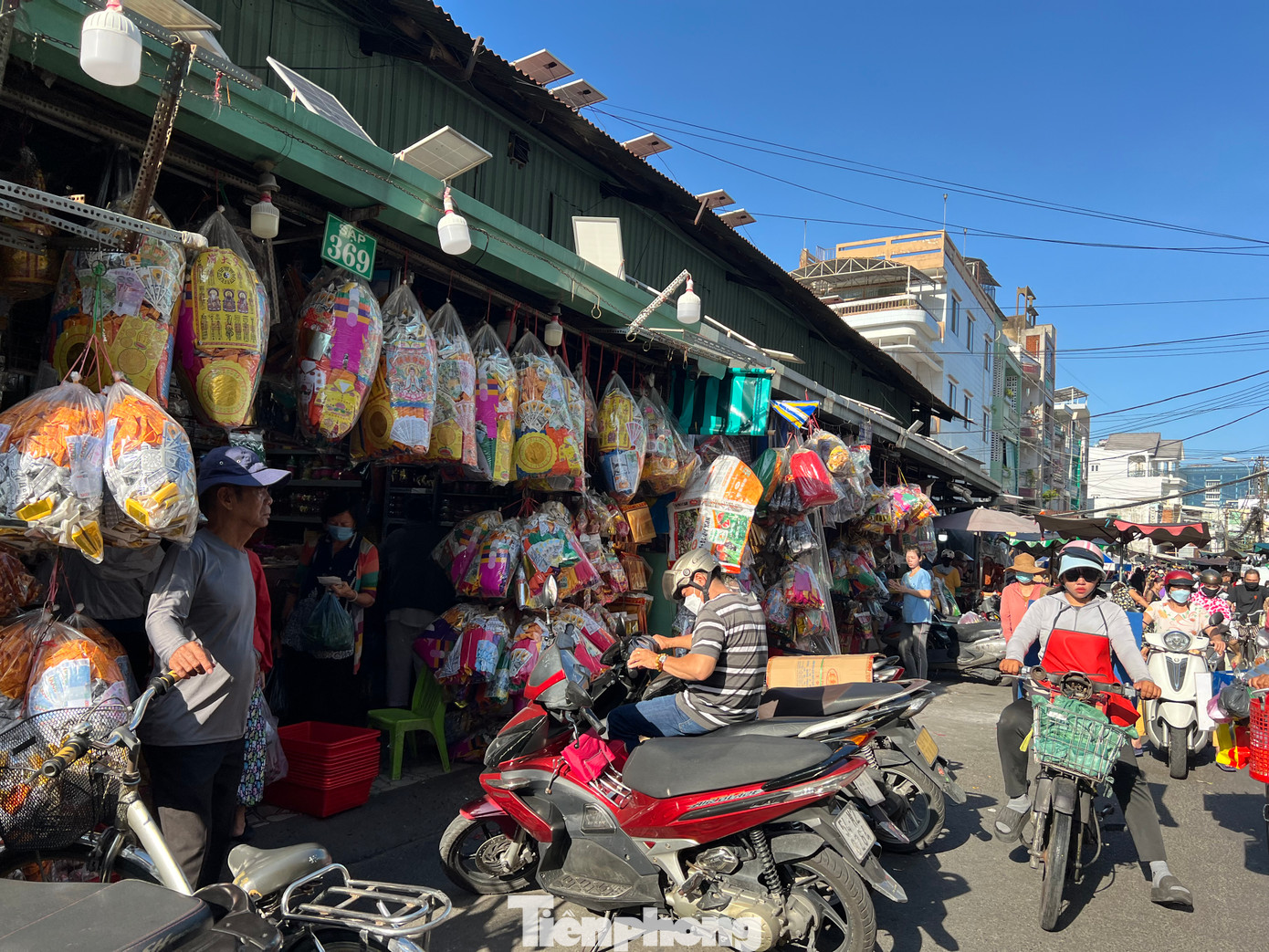 Thủ phủ vàng mã tại chợ Thiếc (quận 11) cũng đìu hiu