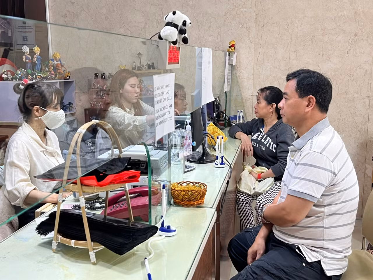 Mỗi người được mua tối đa 10 lượng vàng nhẫn, 4 lượng vàng SJC.