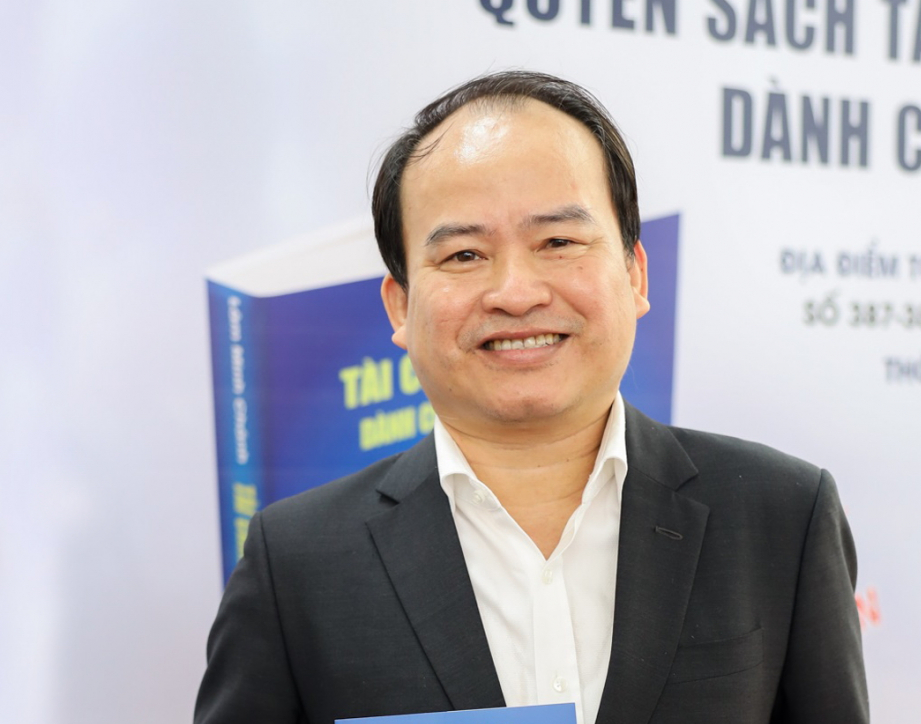 Chuyên gia tài chính cá nhân Lâm Minh Chánh. Chuyên gia tài chính cá nhân Lâm Minh Chánh.