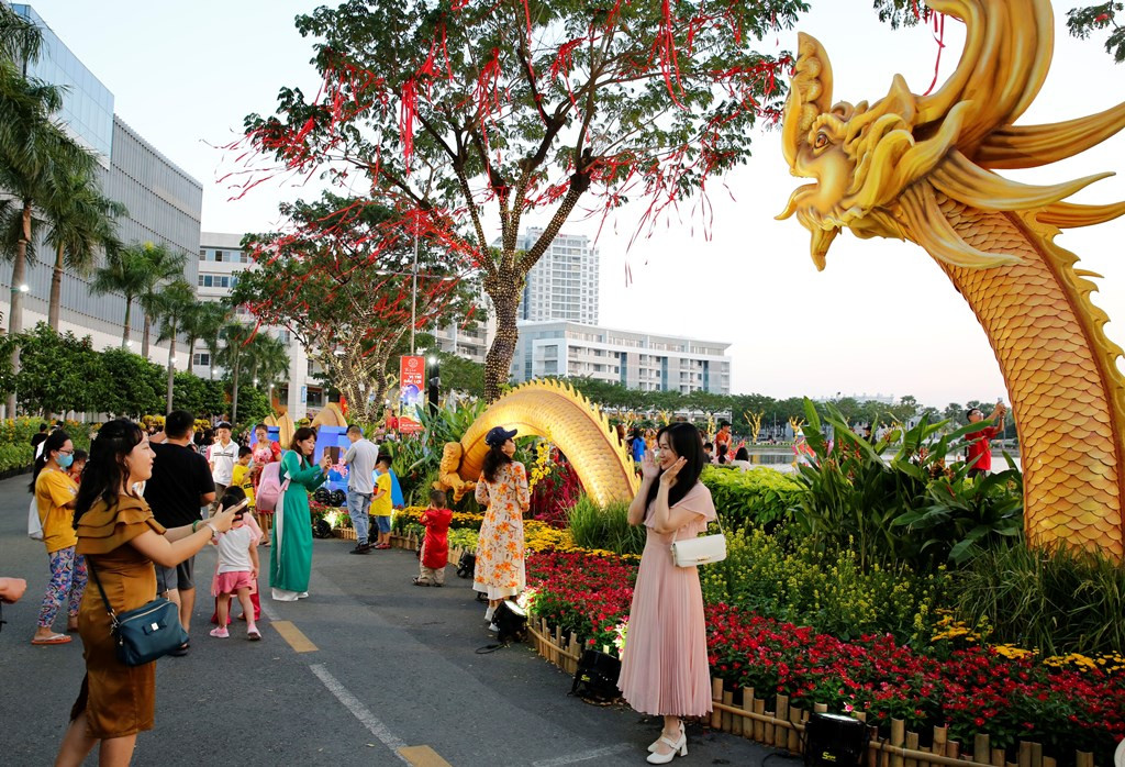 Tiểu cảnh rồng hoành tráng, ấn tượng. Tiểu cảnh rồng hoành tráng, ấn tượng.