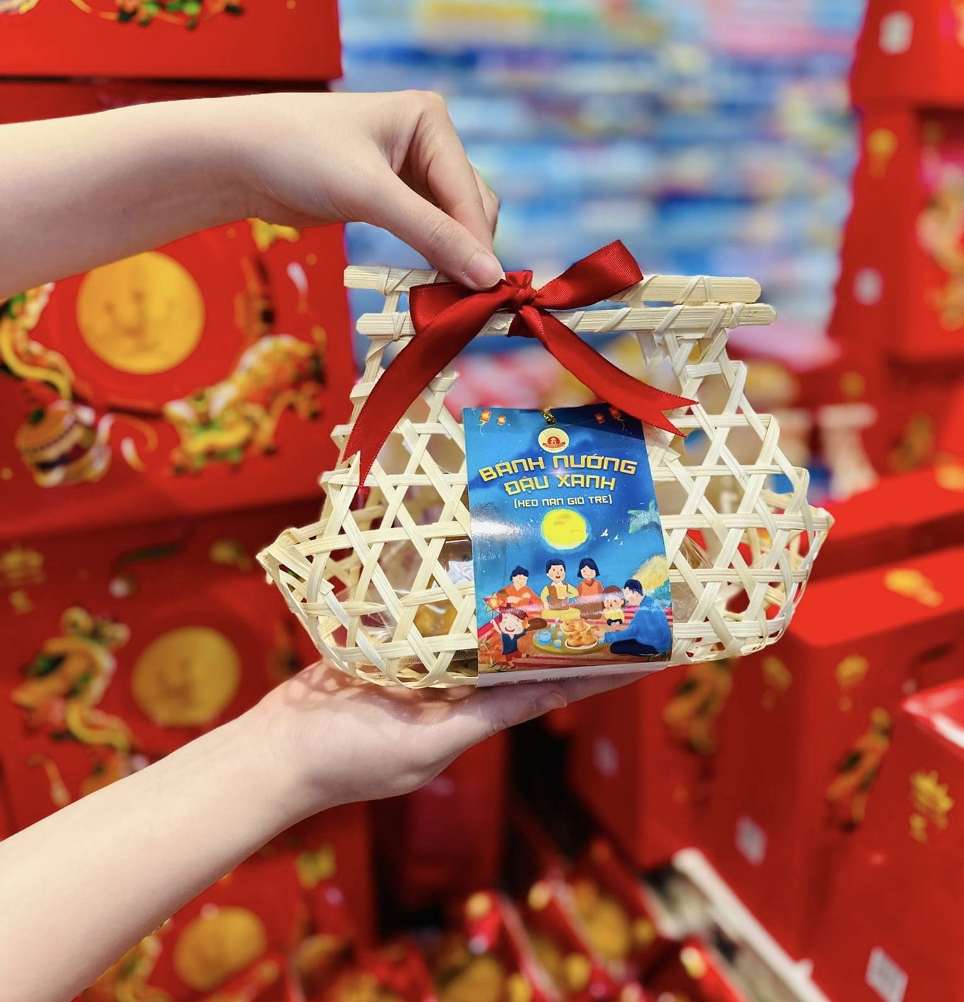 Túi đựng bánh trung thu làm bằng nguyên liệu thân thiện môi trường