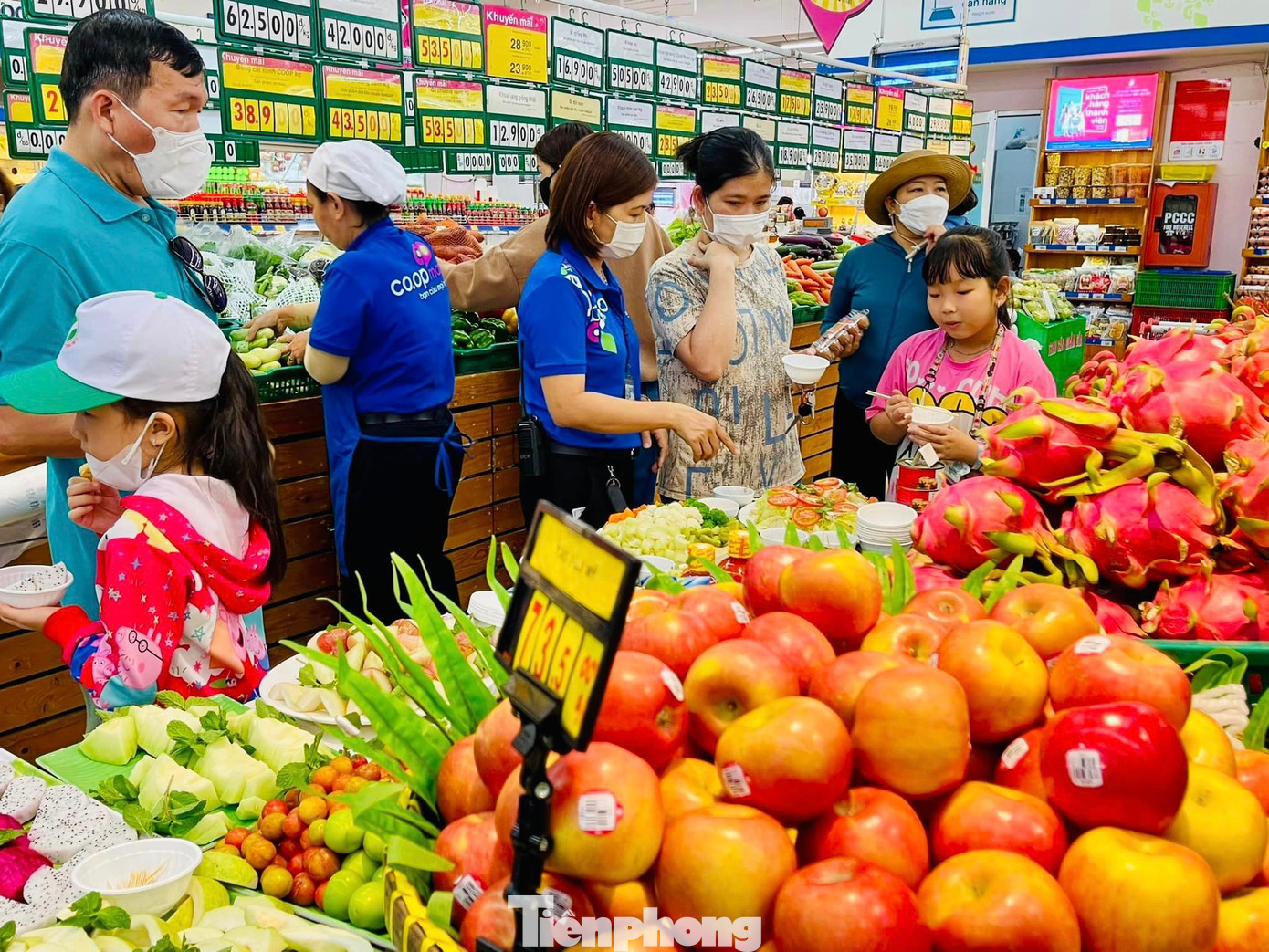 Kinh tế TPHCM đang trên đà phục hồi và tăng tốc Kinh tế TPHCM đang trên đà phục hồi và tăng tốc