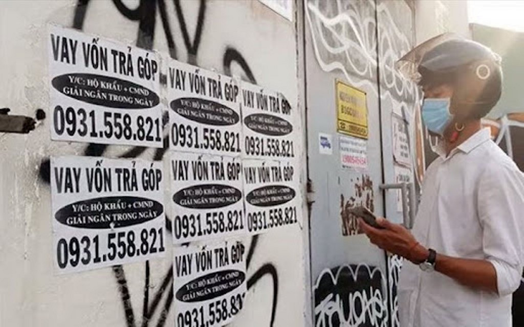 Vay nhanh, vay nóng nhan nhản khắp nơi. Vay nhanh, vay nóng nhan nhản khắp nơi.