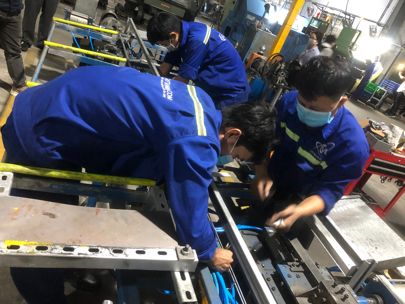 Ngân hàng Nhà nước chi nhánh TPHCM yêu cầu tiếp tục tháo gỡ khó khăn, hỗ trợ DN về vốn, tín dụng... Ngân hàng Nhà nước chi nhánh TPHCM yêu cầu tiếp tục tháo gỡ khó khăn, hỗ trợ DN về vốn, tín dụng...