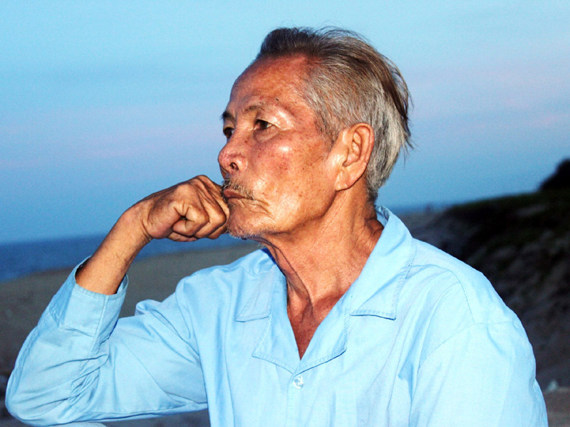 Lão ngư Cao Chảng gần một đời săn cá mập . Lão ngư Cao Chảng gần một đời săn cá mập