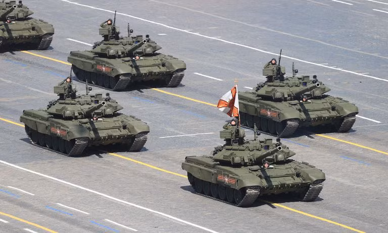 Quân đội Nga nhận siêu tăng Armata năm nay, ít hơn dự kiến ảnh 2