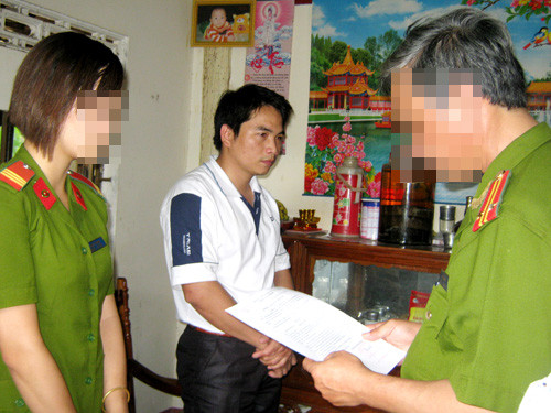 Đọc lệnh bắt Ngô Văn Chiến. Đọc lệnh bắt Ngô Văn Chiến