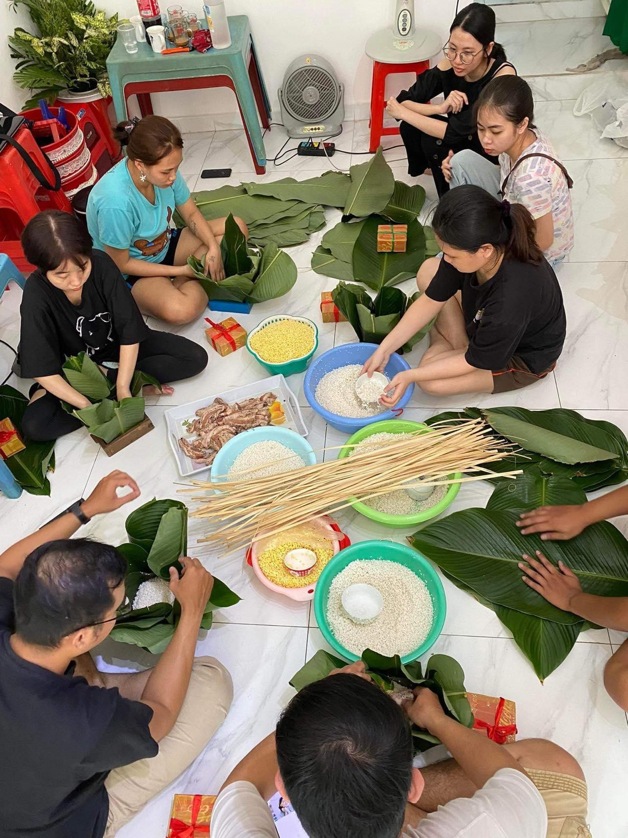 Tết chỉ cần được trở về đoàn viên cùng gia đình là đủ rồi! - Ảnh: Minh Khôi. Tết chỉ cần được trở về đoàn viên cùng gia đình là đủ rồi! - Ảnh: Minh Khôi.