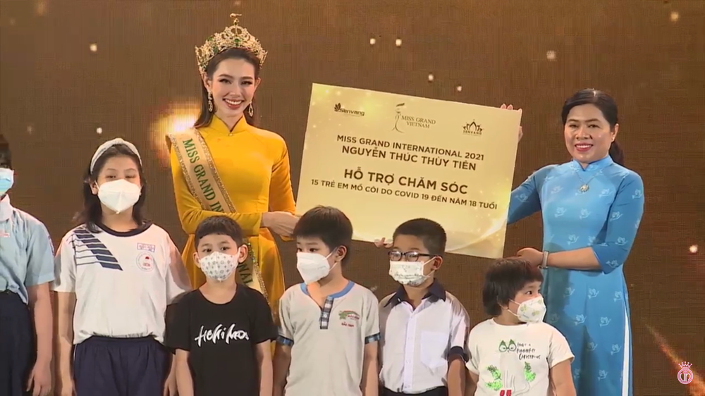 Trong chương trình, Thùy Tiên đã chính thức công bố sẽ liên kết với Hội Liên hiệp Phụ Nữ Việt Nam nhận bảo trợ cho 15 trẻ em mồ cô do đại dịch COVID-19. Trong chương trình, Thùy Tiên đã chính thức công bố sẽ liên kết với Hội Liên hiệp Phụ Nữ Việt Nam nhận bảo trợ cho 15 trẻ em mồ cô do đại dịch COVID-19.