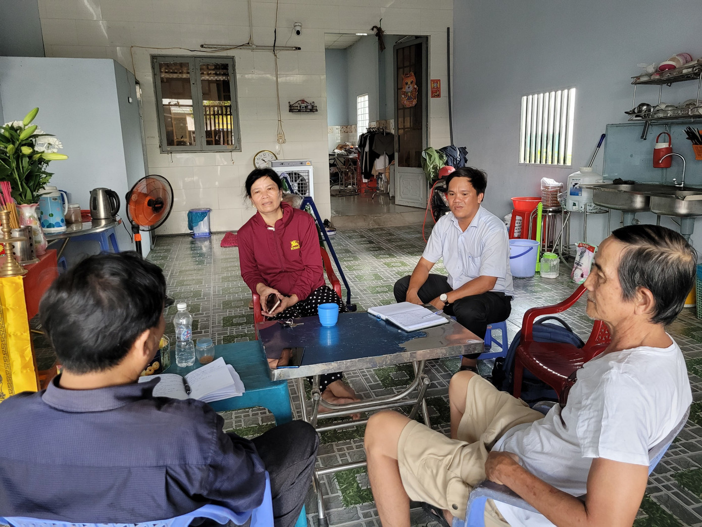 Hộ gia đình bà Trần Thị Bảy đồng ý nhận tiền bồi thường trên 3,3 tỷ đồng để bàn giao mặt bằng thực hiện dự án đường Vành đai 3 TPHCM