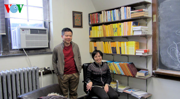 Gs Ngô Bảo Châu tại phòng làm việc ở ĐH Chicago, Hoa Kỳ 