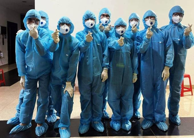 Sinh viên trường ĐH Y khoa Phạm Ngọc Thạch tham gia hỗ trợ chống dịch COVID-19 tại HCDC. Sinh viên trường ĐH Y khoa Phạm Ngọc Thạch tham gia hỗ trợ chống dịch COVID-19 tại HCDC.