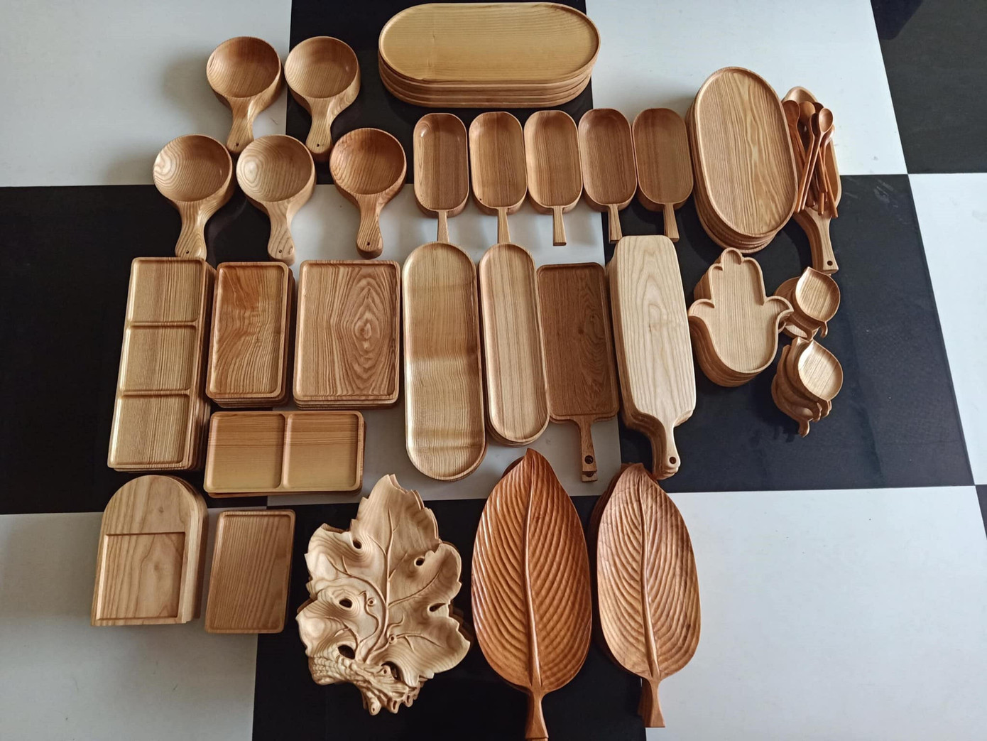 Các sản phẩm thủ công mỹ nghệ gỗ sử dụng gỗ rừng trồng hợp pháp là hướng đi của Thực. Các sản phẩm thủ công mỹ nghệ gỗ sử dụng gỗ rừng trồng hợp pháp là hướng đi của Thực.