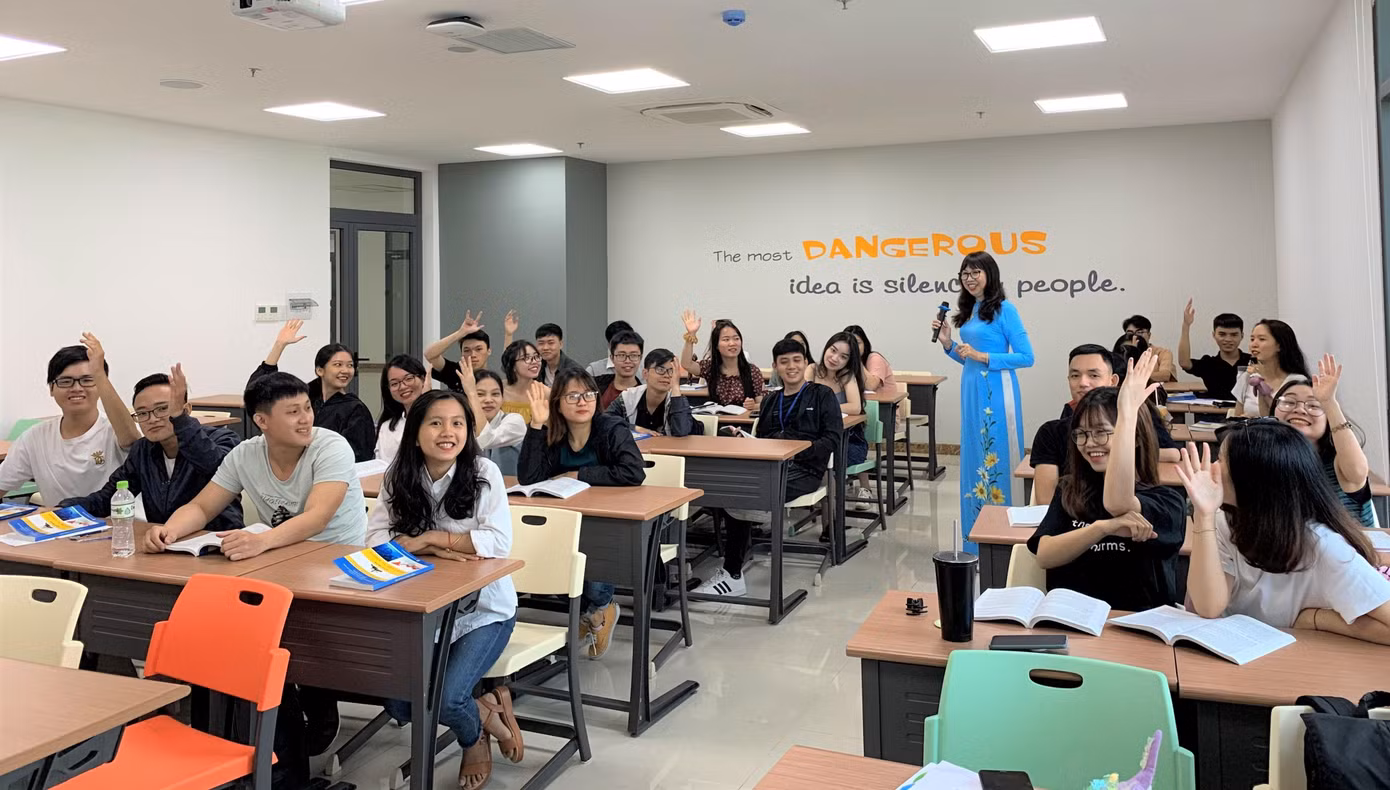 Thí sinh diện đặc cách tốt nghiệp THPT sẽ có điều kiện theo học các chương trình của ĐH kinh tế TP.HCM.