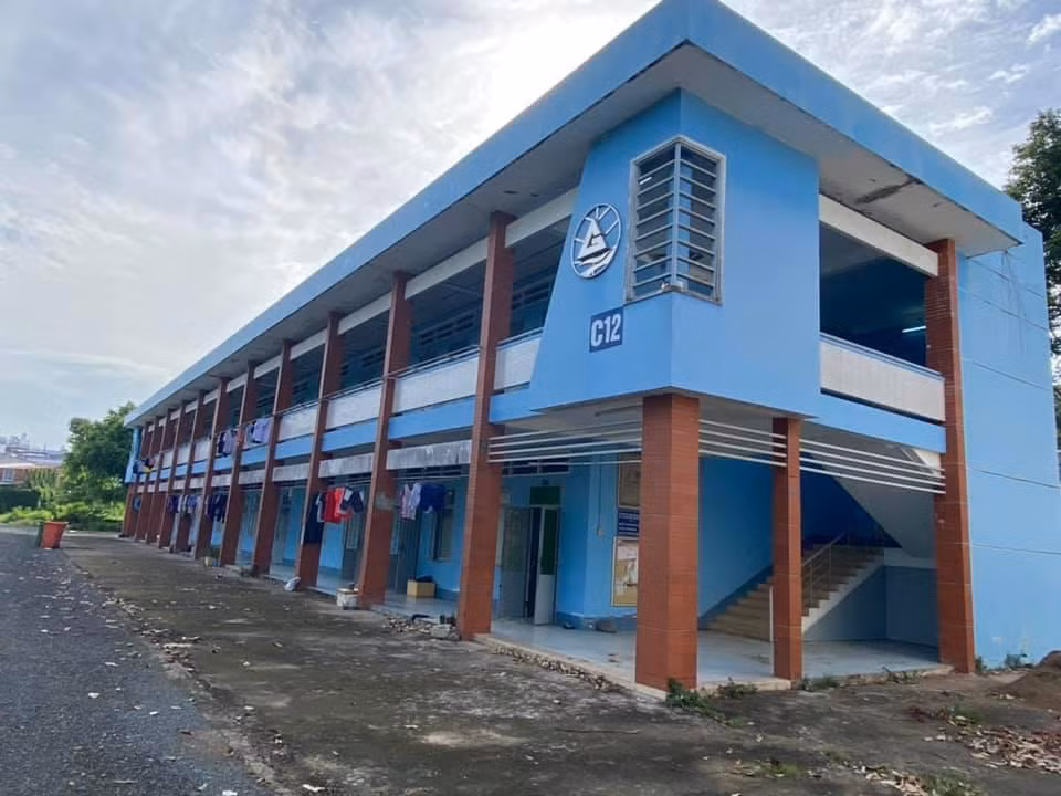 Dãy nhà C12 thuộc KTX trường ĐH Cần Thơ sẽ được sử dụng làm khu cách ly.