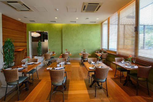 Đột nhập khách sạn nơi tuyển Anh trú quân ảnh 5 Đột nhập khách sạn nơi tuyển Anh trú quân ảnh 5