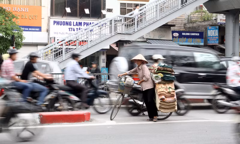 Một nỗ lực cắt ngang đường ngay tại chân cầu bị thất bại