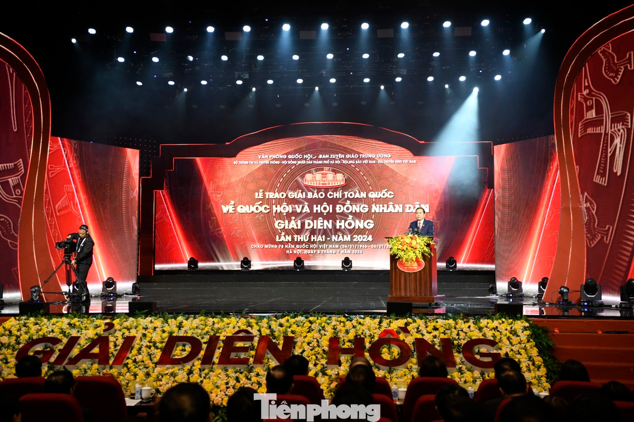 Giải Diên Hồng lần thứ Hai- năm 2024. Giải Diên Hồng lần thứ Hai- năm 2024.