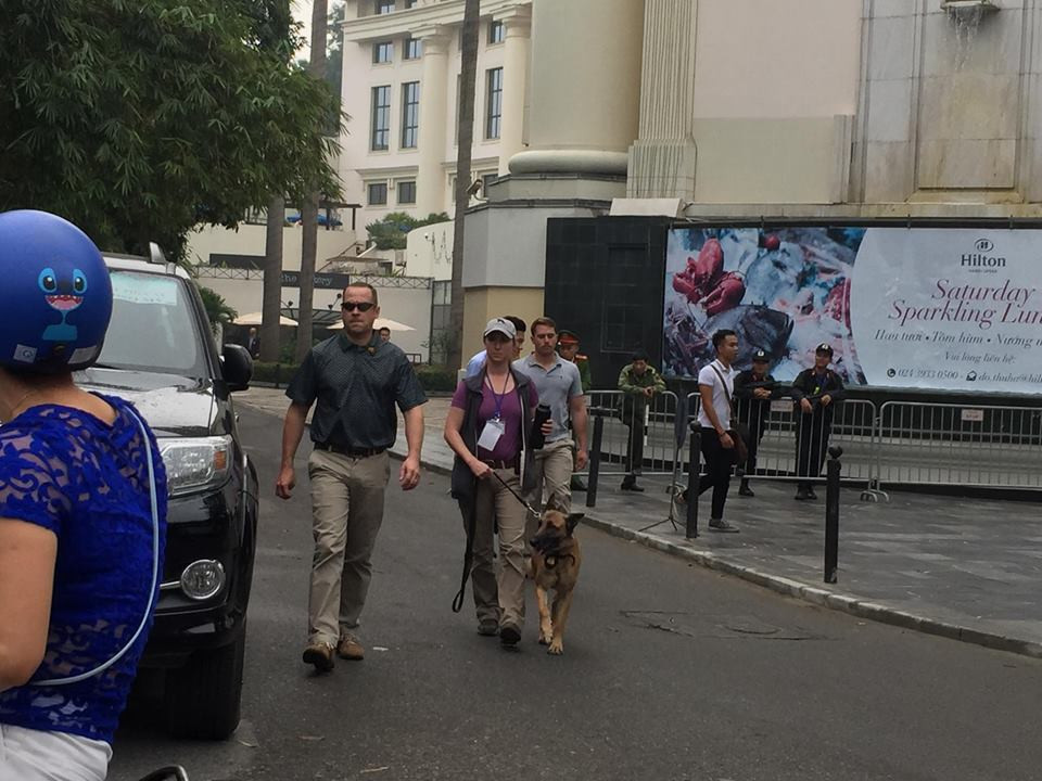 Tổng thống Donald Trump rời Hà Nội, kết thúc chuyến thăm Việt Nam ảnh 20