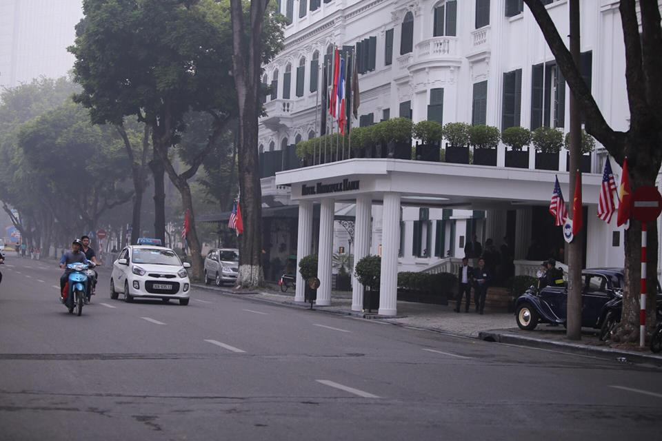 Tổng thống Donald Trump rời Hà Nội, kết thúc chuyến thăm Việt Nam ảnh 48