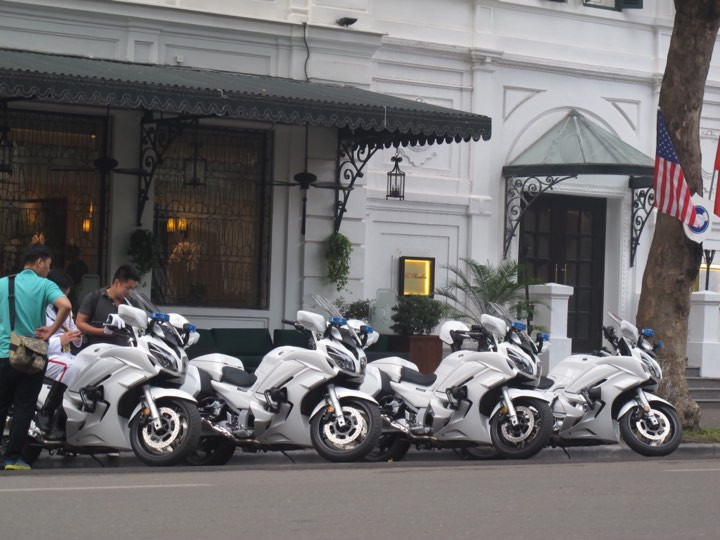 Tổng thống Donald Trump rời Hà Nội, kết thúc chuyến thăm Việt Nam ảnh 47