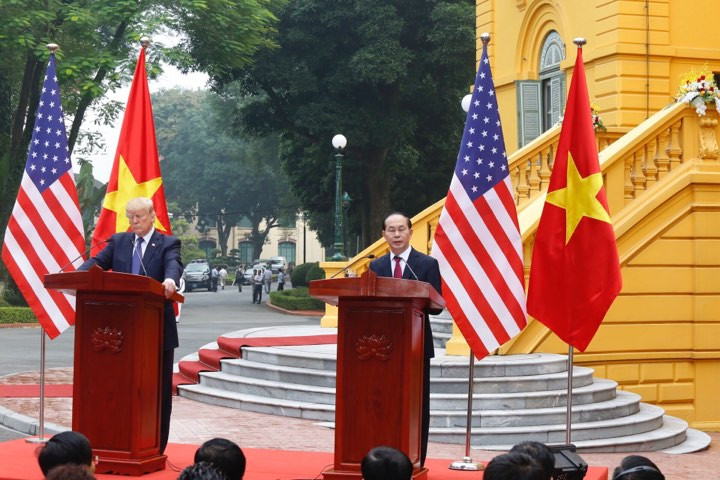 Tổng thống Donald Trump rời Hà Nội, kết thúc chuyến thăm Việt Nam ảnh 17