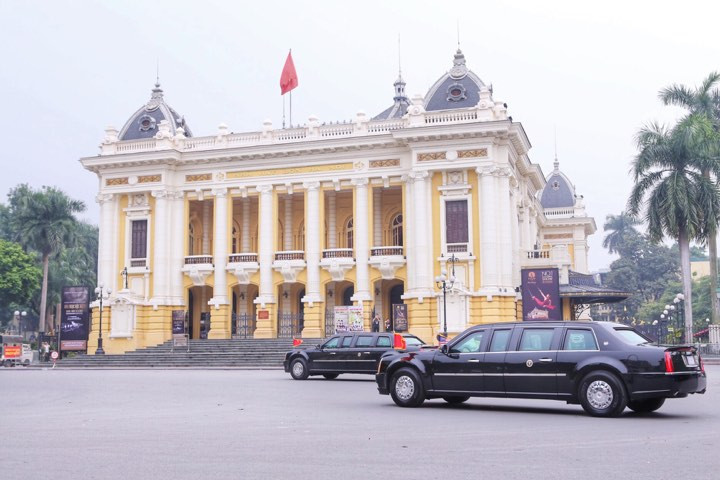 Tổng thống Donald Trump rời Hà Nội, kết thúc chuyến thăm Việt Nam ảnh 3