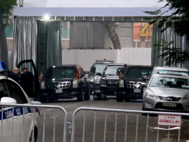 Tổng thống Donald Trump rời Hà Nội, kết thúc chuyến thăm Việt Nam ảnh 39