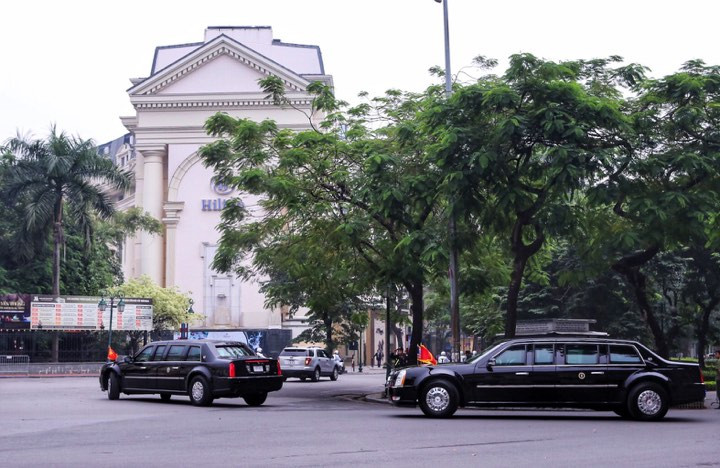 Tổng thống Donald Trump rời Hà Nội, kết thúc chuyến thăm Việt Nam ảnh 6