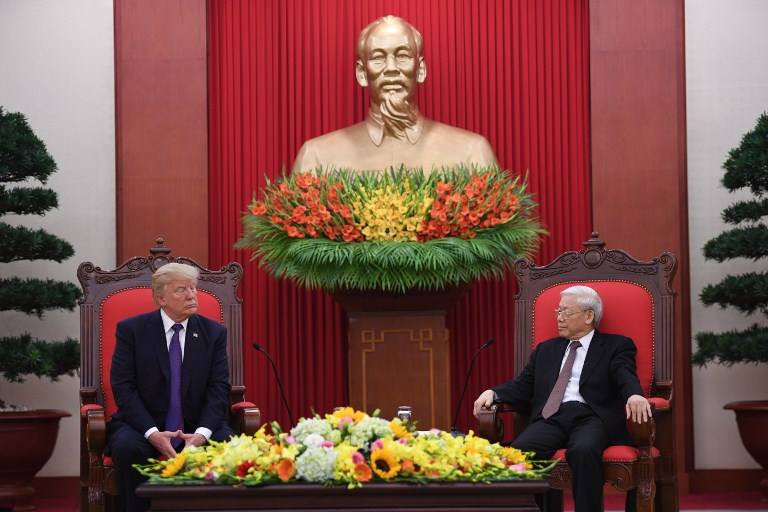 Tổng thống Donald Trump rời Hà Nội, kết thúc chuyến thăm Việt Nam ảnh 12