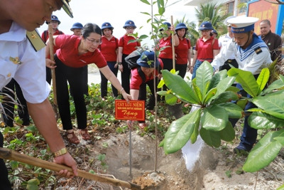 “Đưa” Trường Sa đến gần hơn với đất liền ảnh 4