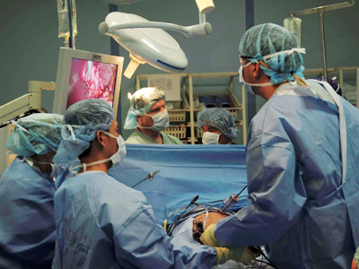 Một ca mổ nội soi cắt túi mật	Ảnh: H.S