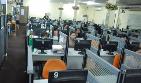 Một góc Trung tâm chăm sóc khách hàng. Ảnh: Xuân Ba. Một góc Trung tâm chăm sóc khách hàng. Ảnh: Xuân Ba