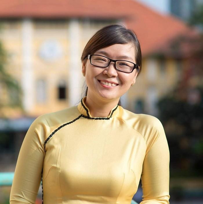 Cô giáo Nguyễn Thị Huyền Thảo- giáo viên THPT chuyên Trần Đại Nghĩa, TPHCM