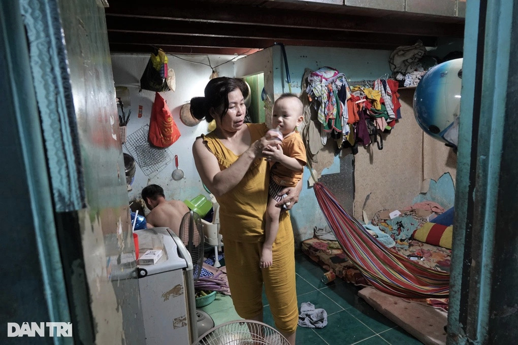 Khi thất nghiệp, nhiều công nhân nhận ra có một nghề tay trái sẽ đỡ bị động, chới với (Ảnh: Nguyễn Vy).