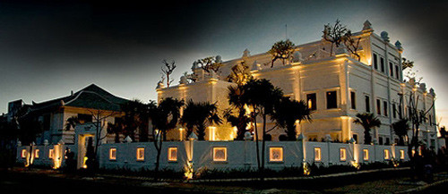 Đại gia Khải Silk bị tố bán khăn nguồn gốc 'không rõ ràng' là ai? ảnh 3