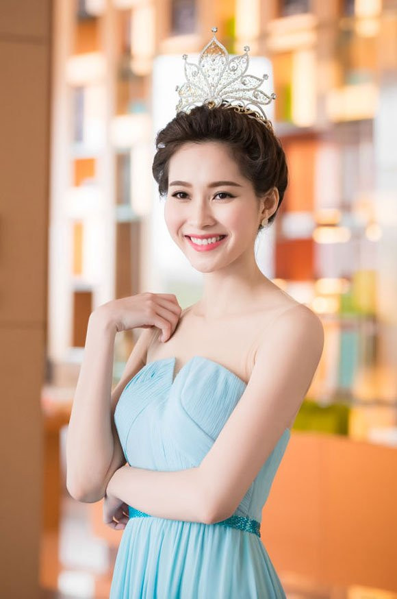 Hoa hậu Đặng Thu Thảo: Cổ tích giữa đời thực ảnh 3