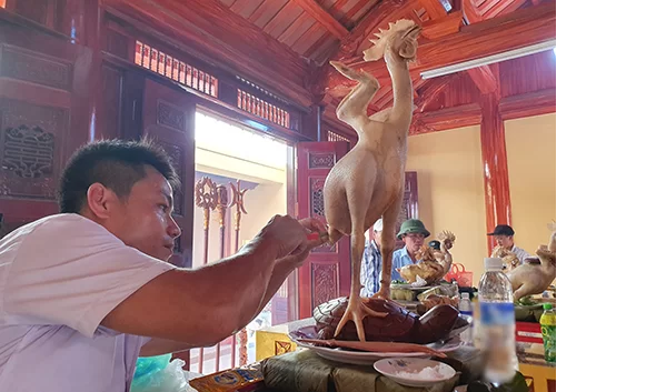 Sững sờ xem người Hà Tĩnh trang trí gà cúng rằm tháng bảy ảnh 1