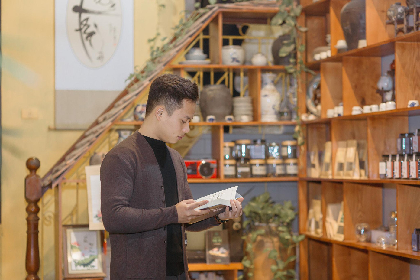 Theo Tuấn, để có thể "thả" những nét bút có hồn xuống trang giấy, người vẽ cần trau dồi cho mình vốn liếng văn hóa dân tộc.