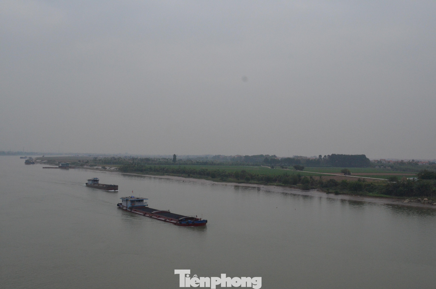 Vùng bãi bồi Gia Bình trù phú nhìn từ cầu Bình Than.
