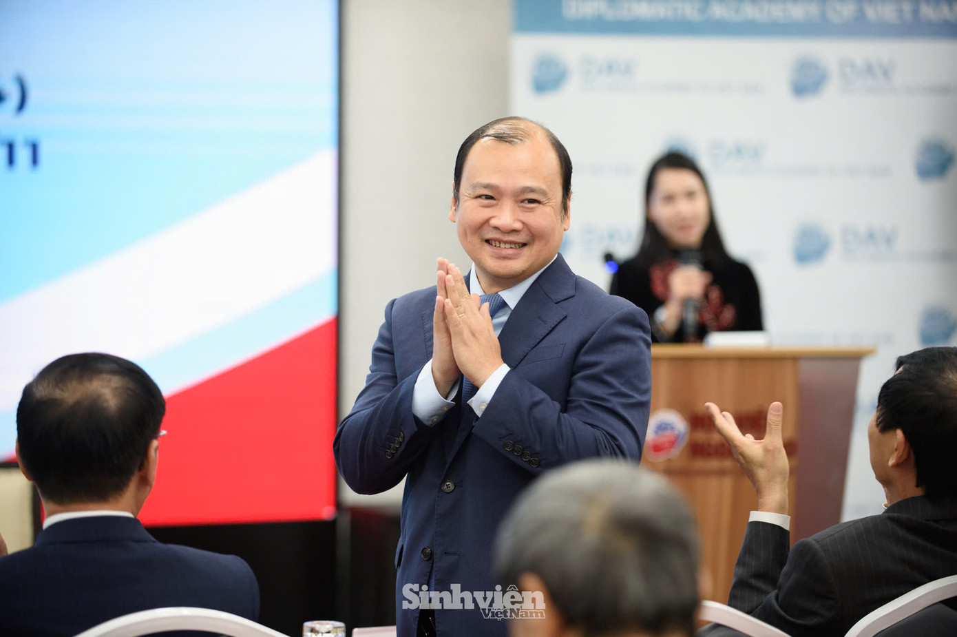 Đồng Chí Lê Hải Bình - Ủy viên dự khuyết TƯ. Đảng, Tổng Biên tập Tạp chí Cộng sản tới dự chương trình.