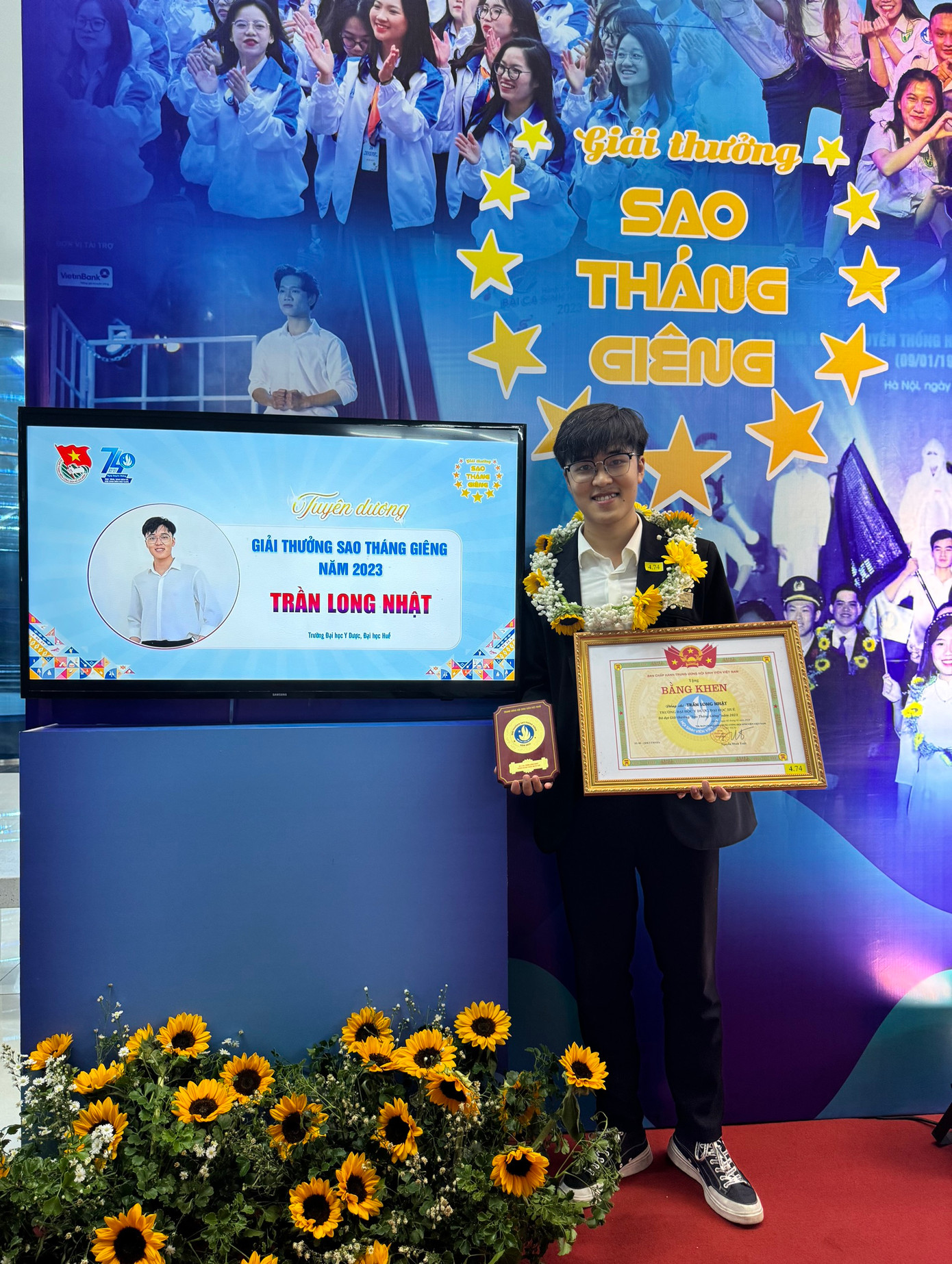 Được Trung ương Hội sinh viên Việt Nam trao tặng giải thưởng Sao Tháng Giêng cấp Trung ương. Được Trung ương Hội sinh viên Việt Nam trao tặng giải thưởng Sao Tháng Giêng cấp Trung ương.