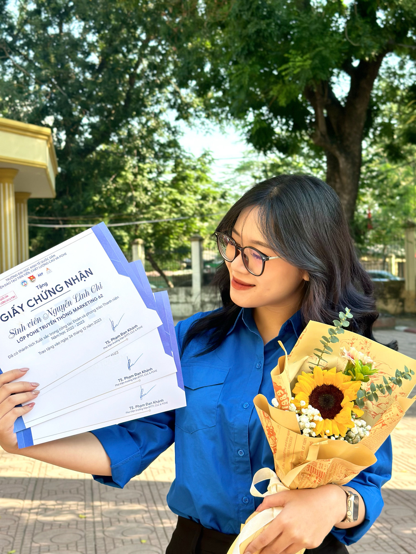 Linh Chi đạt chứng nhận sinh viên “Đã có thành tích xuất sắc trong công tác Đoàn và phong trào Thanh niên, năm học 2022 – 2023” của Viện Đào tạo Tiên tiến, CLC và POHE. Linh Chi đạt chứng nhận sinh viên “Đã có thành tích xuất sắc trong công tác Đoàn và phong trào Thanh niên, năm học 2022 – 2023” của Viện Đào tạo Tiên tiến, CLC và POHE.