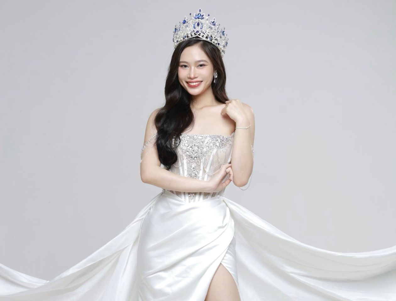 Bảo Ngân thể hiện khả năng ứng xử tốt trong nhiều vòng thi. Bảo Ngân thể hiện khả năng ứng xử tốt trong nhiều vòng thi.