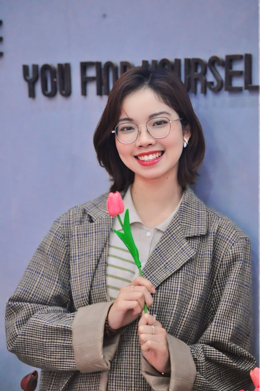 Đỗ Thị Hồng Phương là sinh viên năm ba Khoa Quốc tế học, trường Đại học Hà Nội.