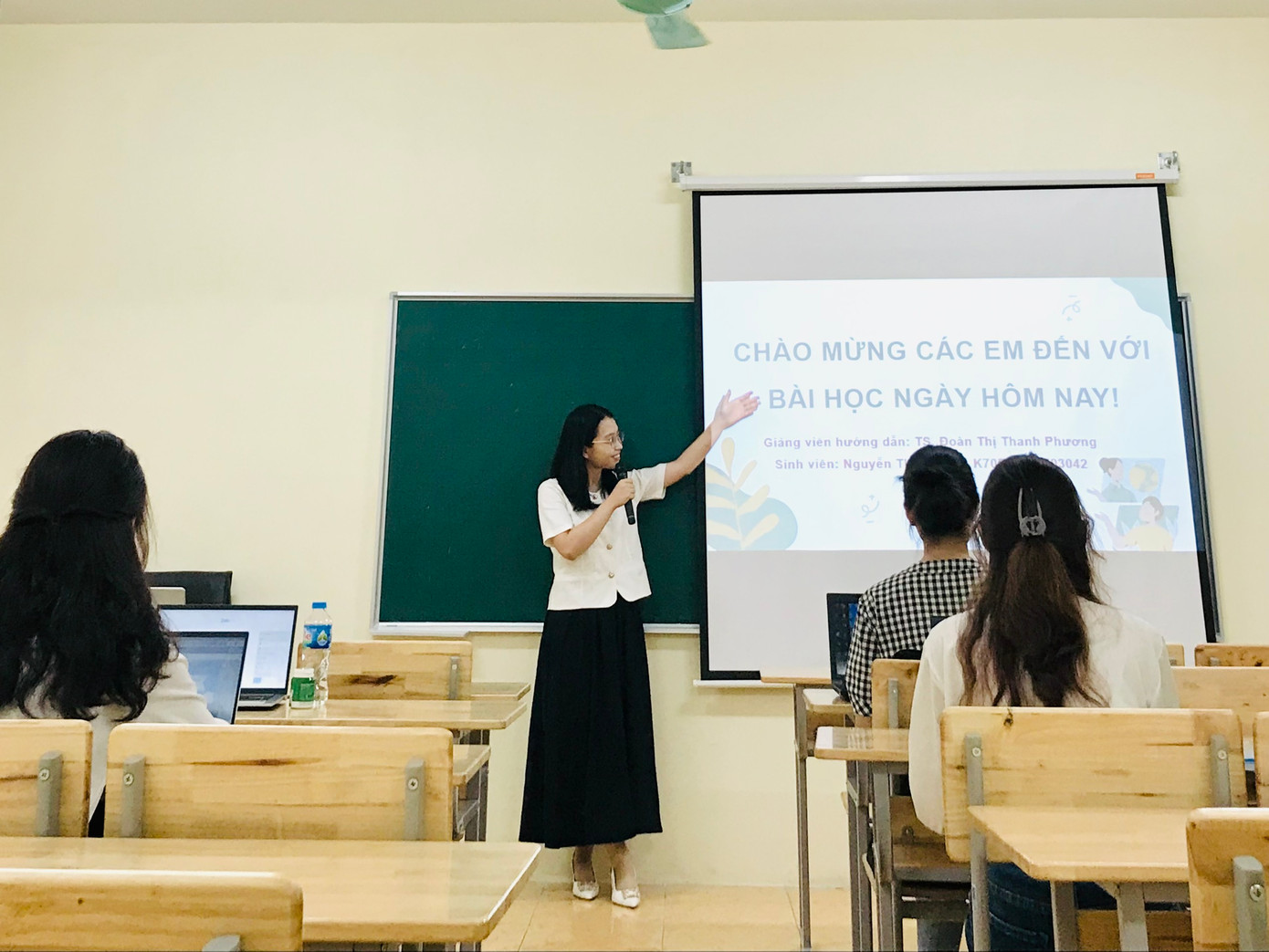Sau tốt nghiệp, Giang sẽ tiếp tục học Thạc sĩ và tìm cơ hội làm việc tại các trường học.