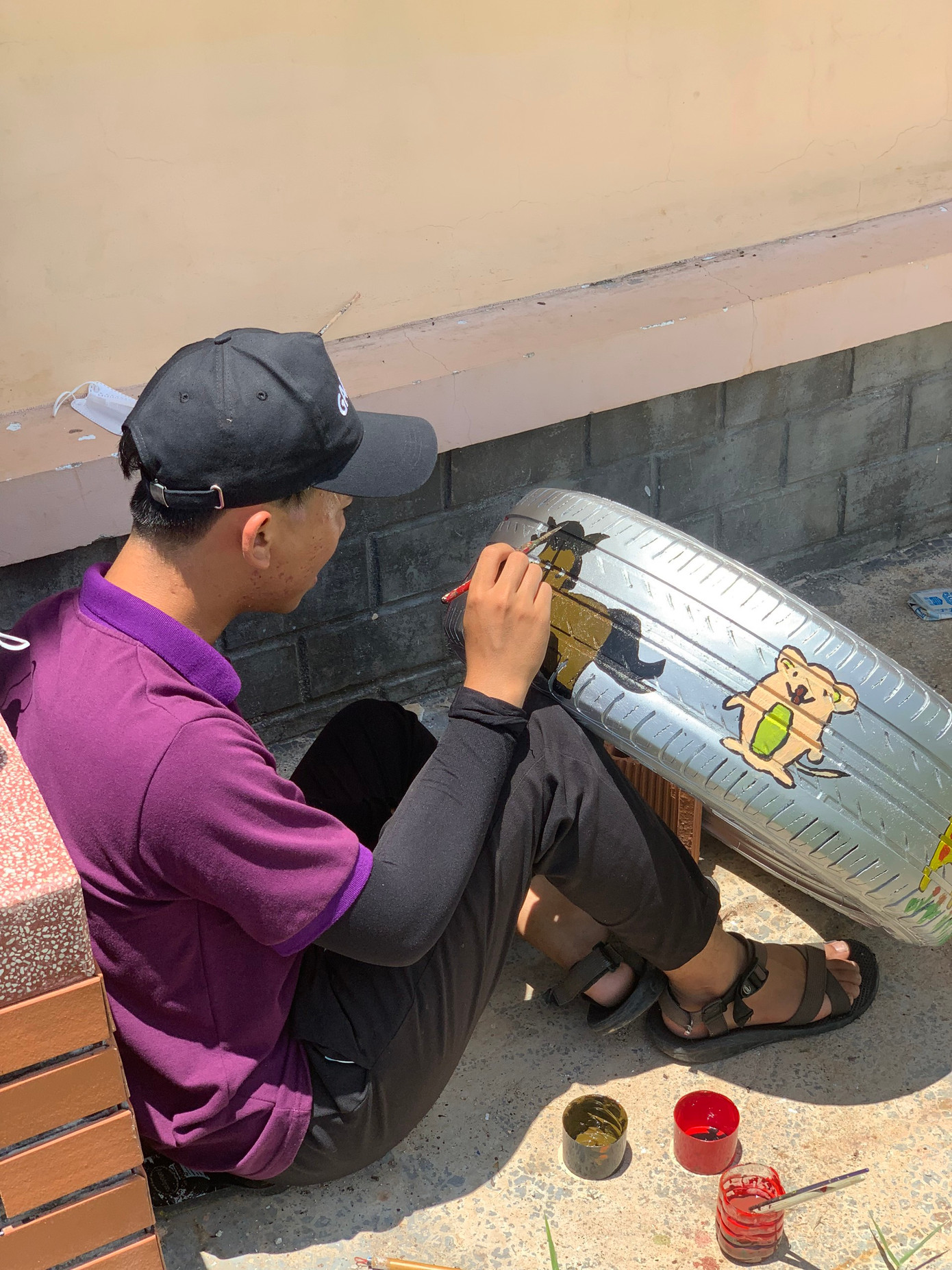 Danh tham gia hoạt động ngoại khóa.