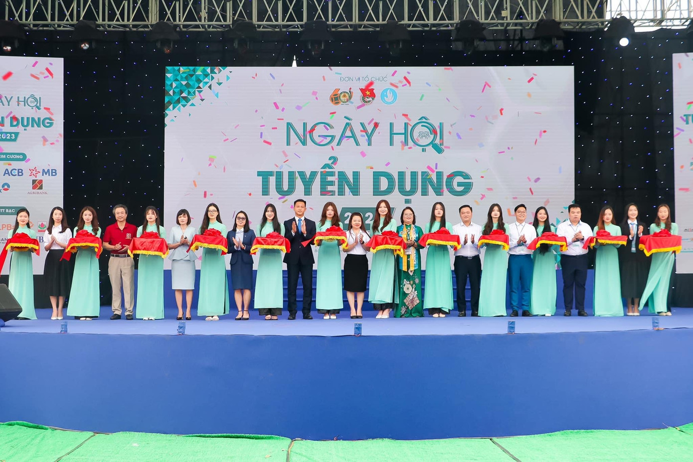 Học viện Tài chính tổ chức Ngày hội Tuyển dụng. Học viện Tài chính tổ chức Ngày hội Tuyển dụng.