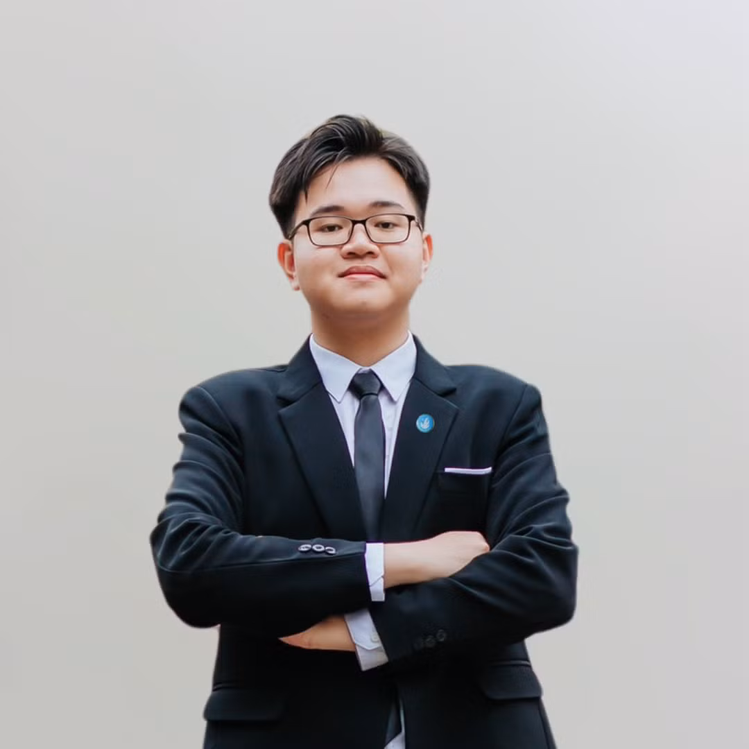 Nguyễn Trung Kiên hiện là sinh viên năm nhất ngành Hóa học, Trường Đại học Khoa học Tự nhiên, Đại học Quốc gia Hà Nội.